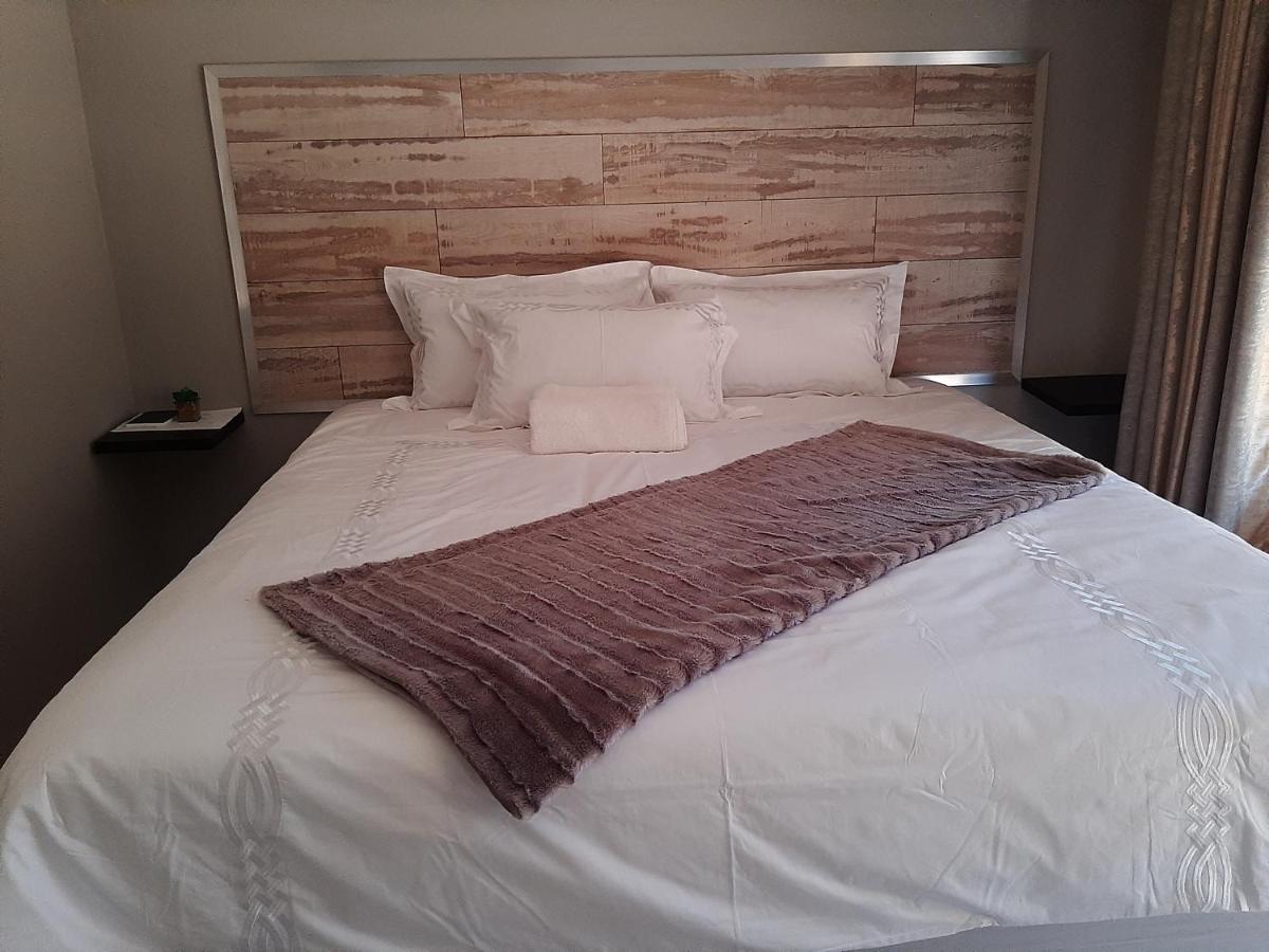 Deluxe Double Room with Shower
