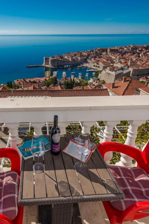 Amazing view Apartments Dijana - B&B