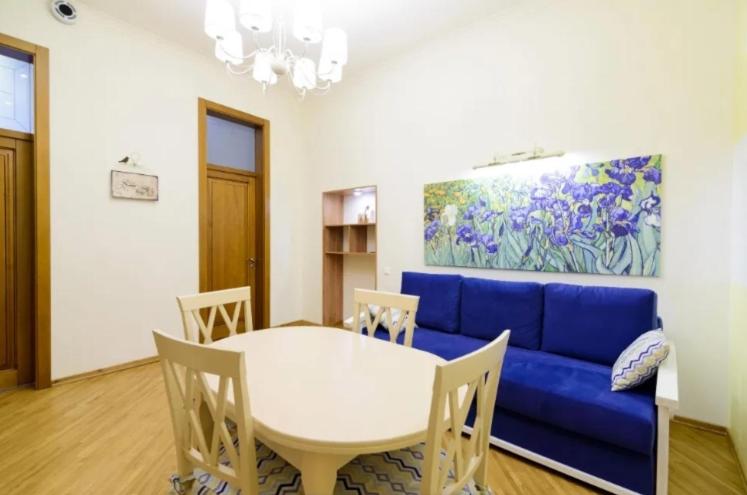 Сучасні Апартаменти на Площі Ринок з балконом - Chambres d’hôtes
