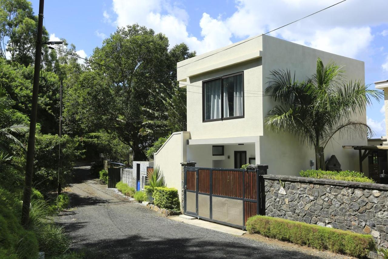 Charming studio in Moka 40 m² with mountain view terrace - B&B