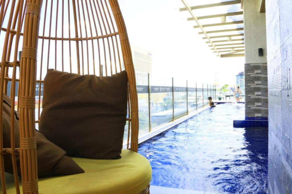 Joyful Hub with Netflix at Sunvida - B&B