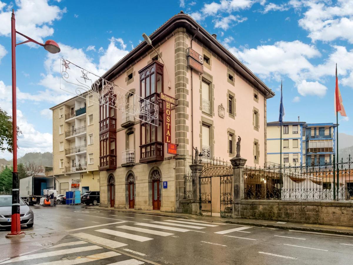 Hostal Restaurante La pinta - B&B