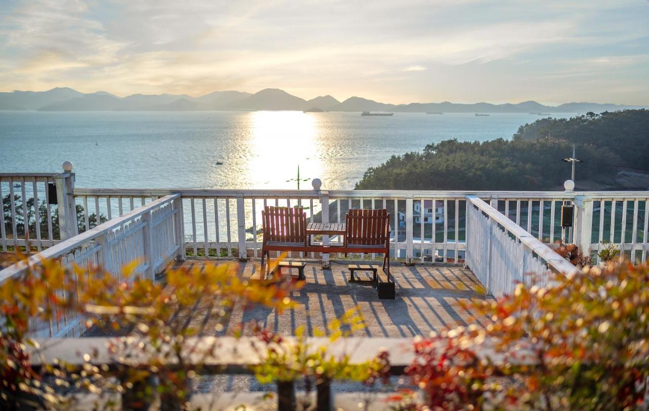 B&B Namhae - Namhae Whale's Dream - Bed and Breakfast Namhae