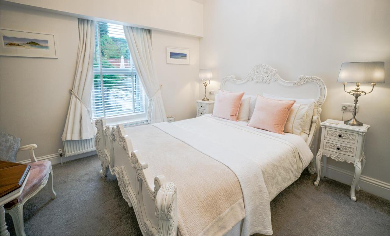 B&B Brixham - Trefoil Guest House - Bed and Breakfast Brixham