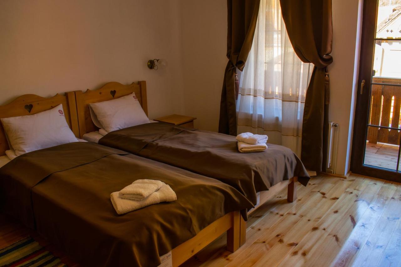 Twin Room with Bathroom