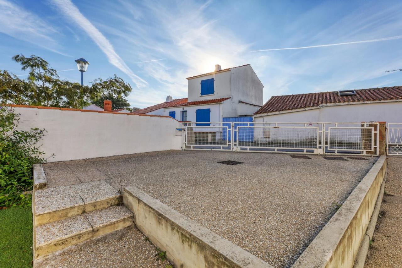 Maison charmante à L'Épine avec jardin clôturé et terrasse - B&B
