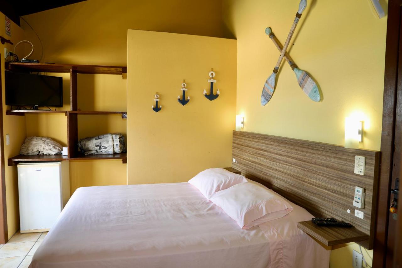 Tweepersoonskamer met Uitzicht op het Zwembad