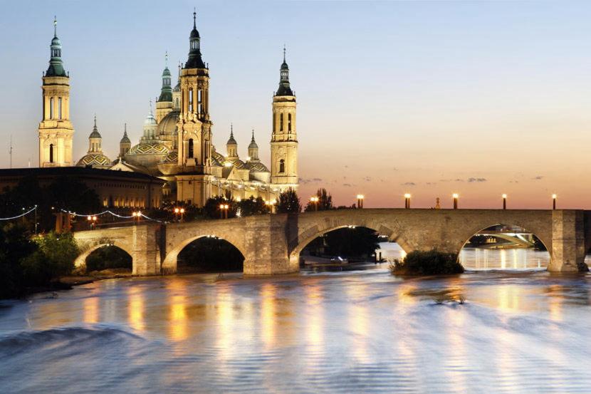 B&B Saragossa - Zaragoza y sus 2 catedrales - Bed and Breakfast Saragossa