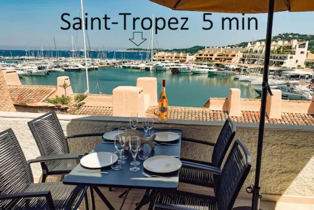 B&B Cogolin - Luxe Penthouse Les Pieds dans l’eau Saint-Tropez 4 - Bed and Breakfast Cogolin