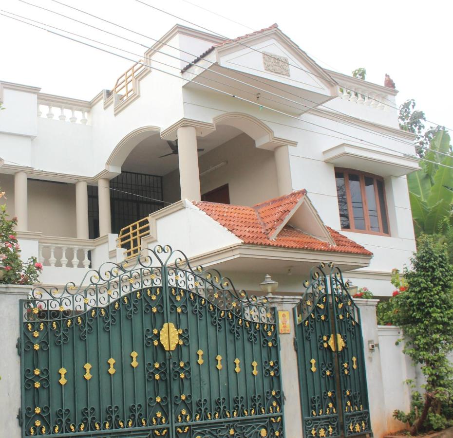 B&B Pondichéry - Tulip Villa (2BHK) - Bed and Breakfast Pondichéry