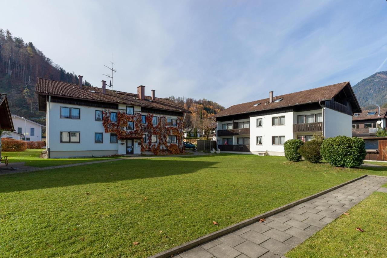 B&B Oberaudorf - Ferienwohnanlage Oberaudorf C5 mit 5 Schlafplätzen und Hallenbad, Sauna - Bed and Breakfast Oberaudorf