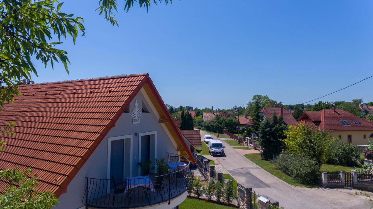 Tulipán vendégház - B&B