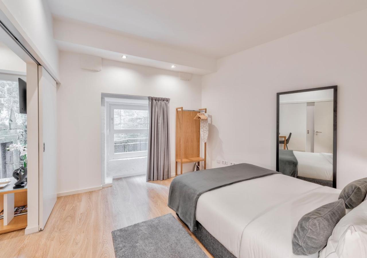 Standard Apartment with One Bedroom and Interior View