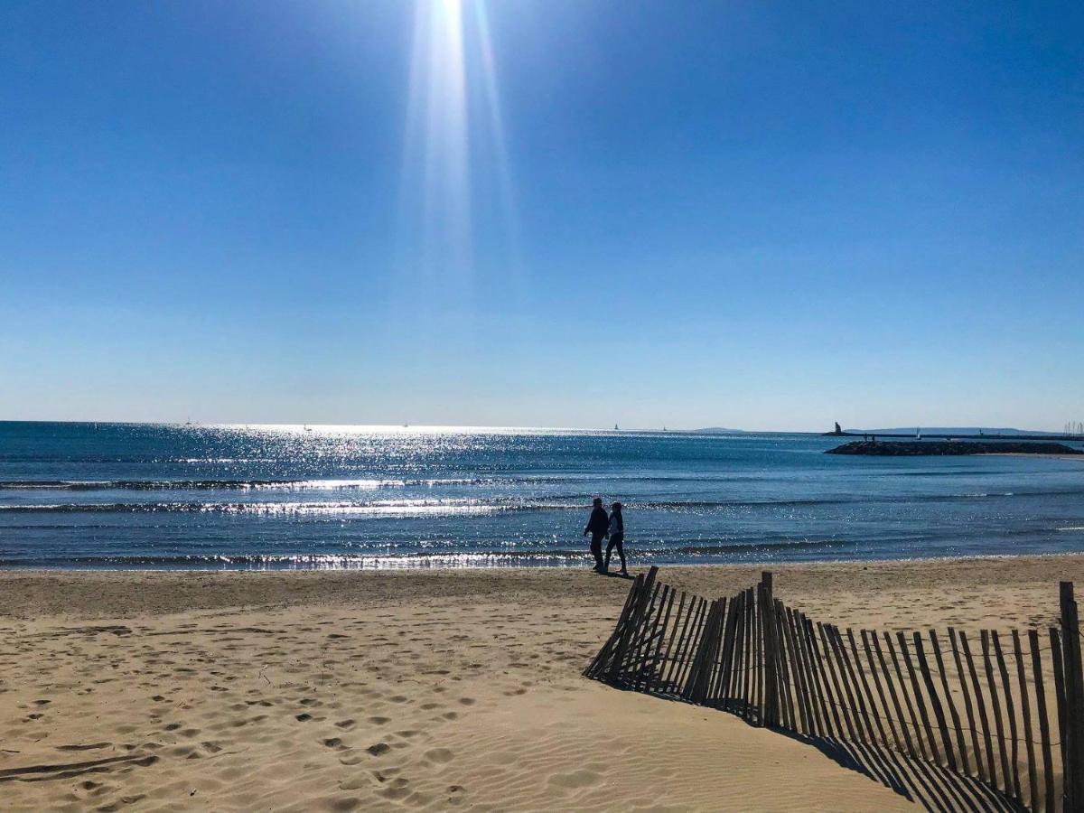 LE ESTELLA APPART - PARKING WIFI au CALME 2 Min PLAGES - Résid LE RAYOL - TOP PROS SERVICESConciergerie La Grande Motte - B&B La Grande-Motte