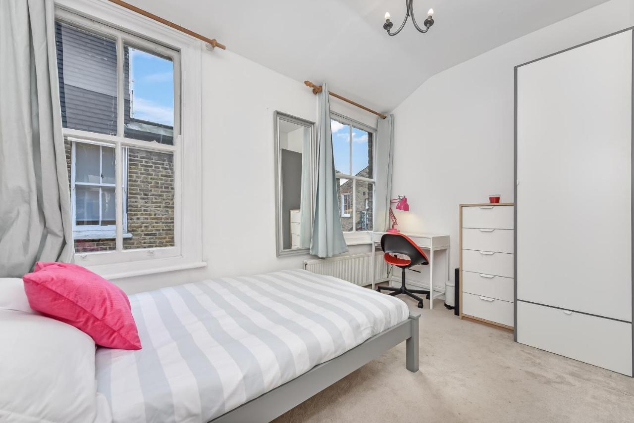 Groves 4 bedroom, Shepherds Bush - B&B Londra