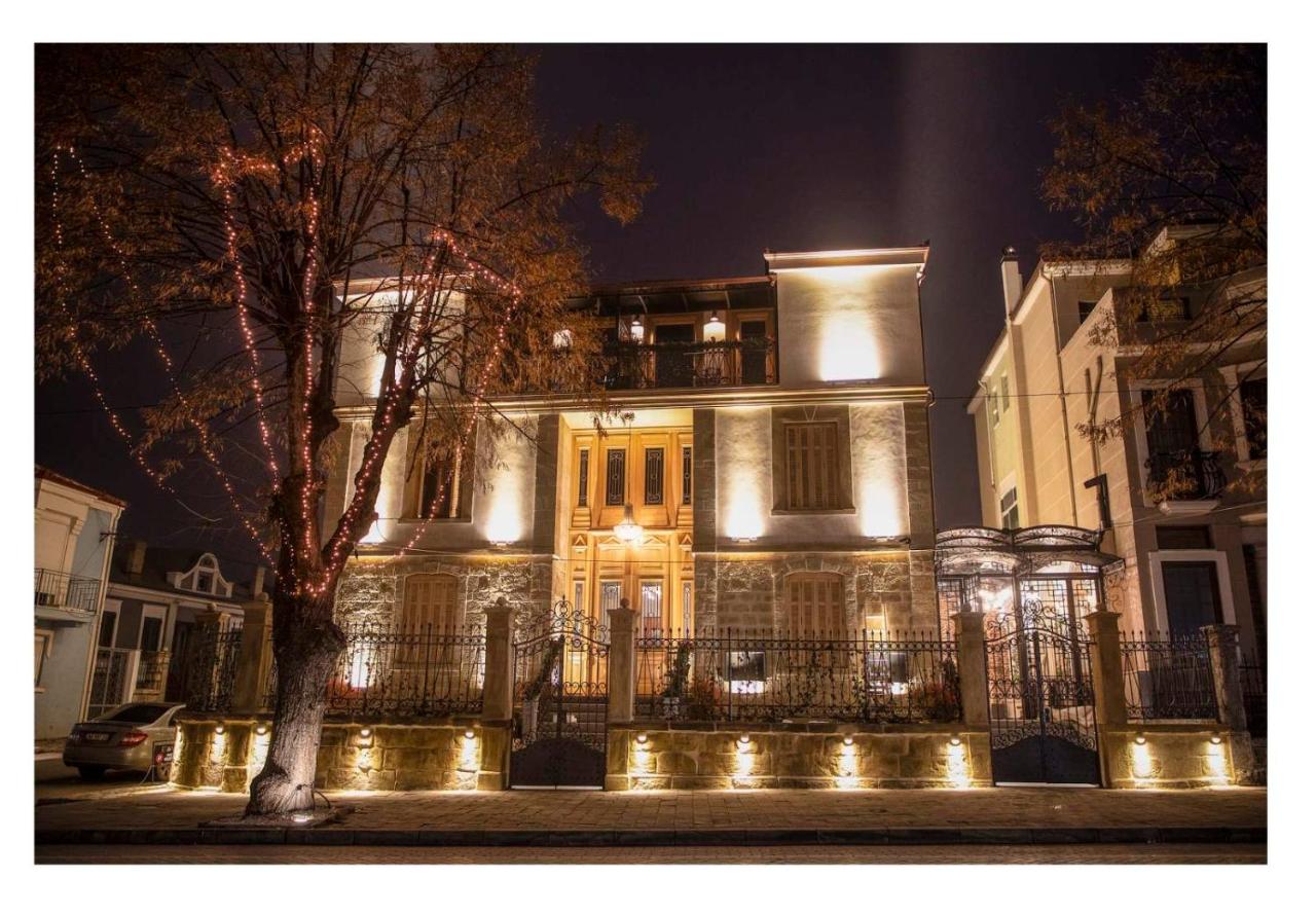 B&B Korça - Vila EKREM - Bed and Breakfast Korça