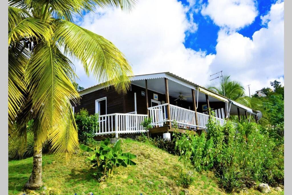 B&B Bouillante - Bungalow - Type F3 - plage de petite anse - Bed and Breakfast Bouillante