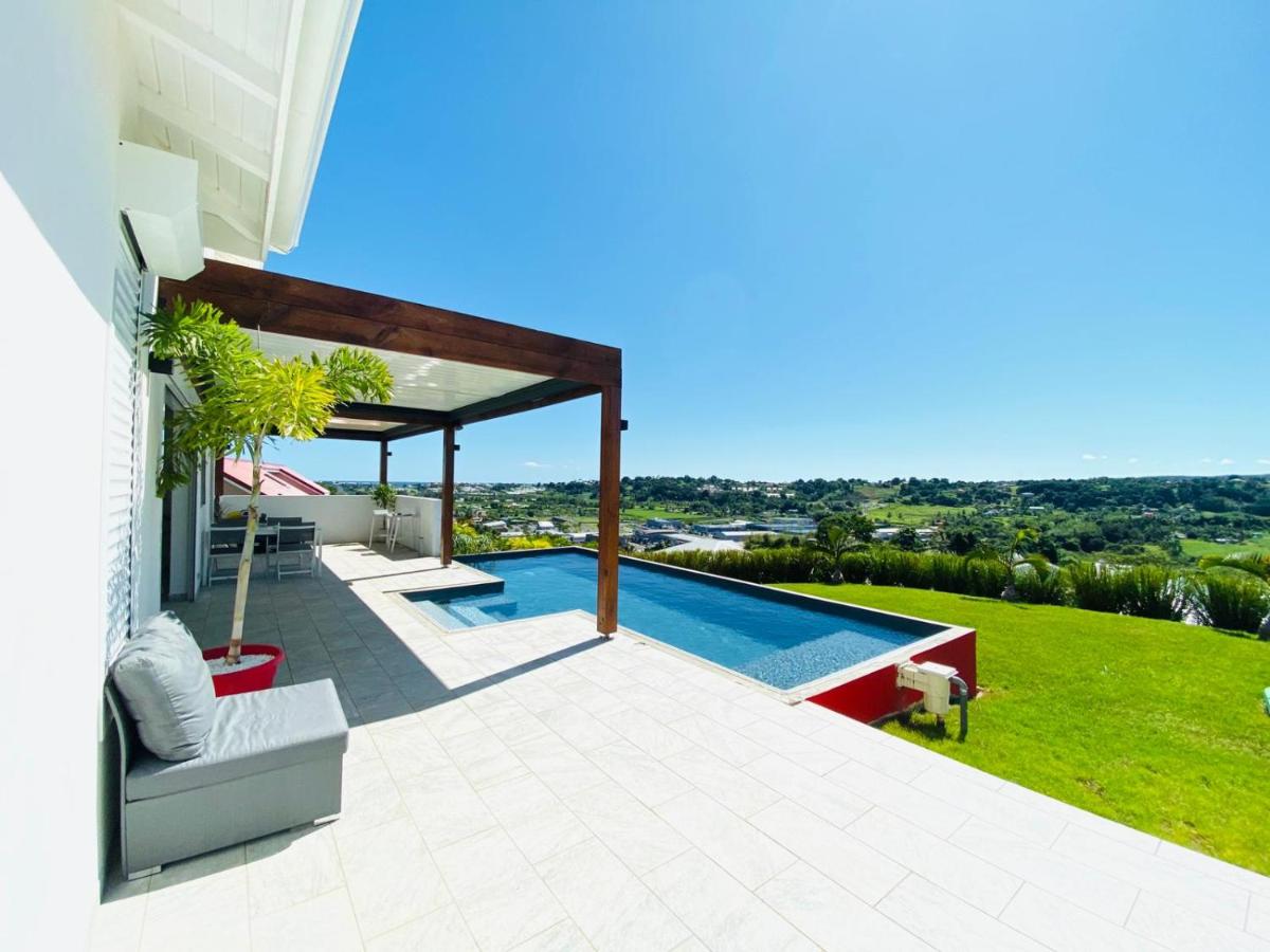 Villa Sinoé - B&B Petit-Bourg