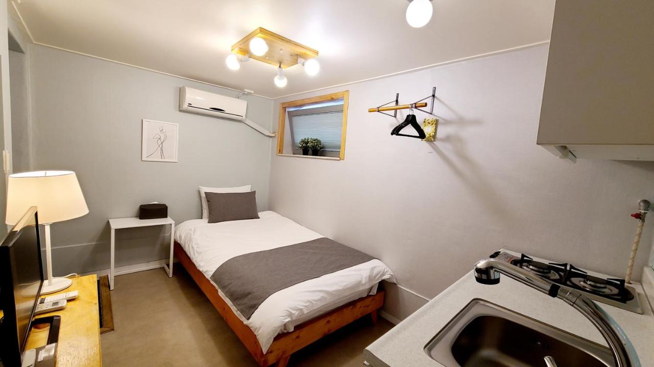 Studio (1 Adult)