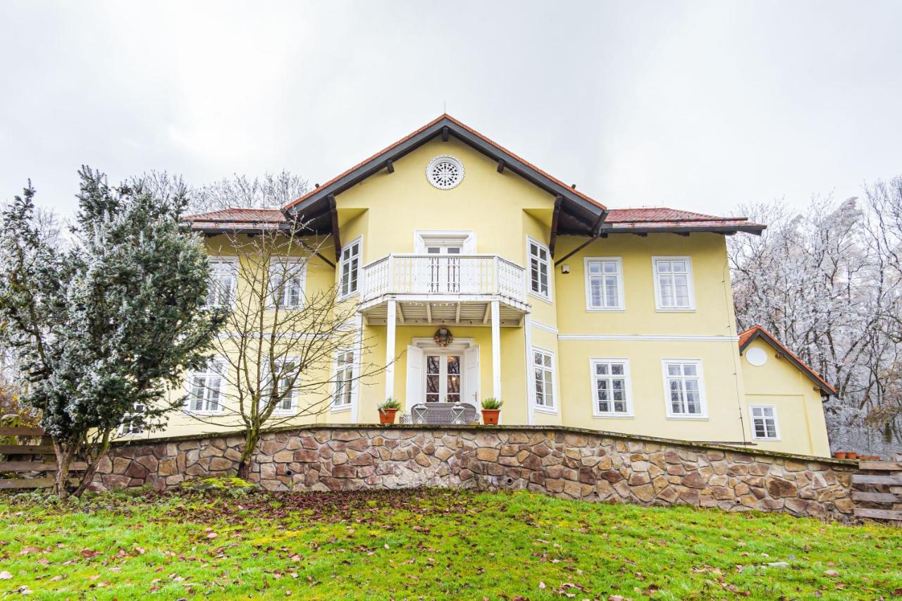 Lovecký zámeček pod Milešovkou - Ferienwohnung Teplitz