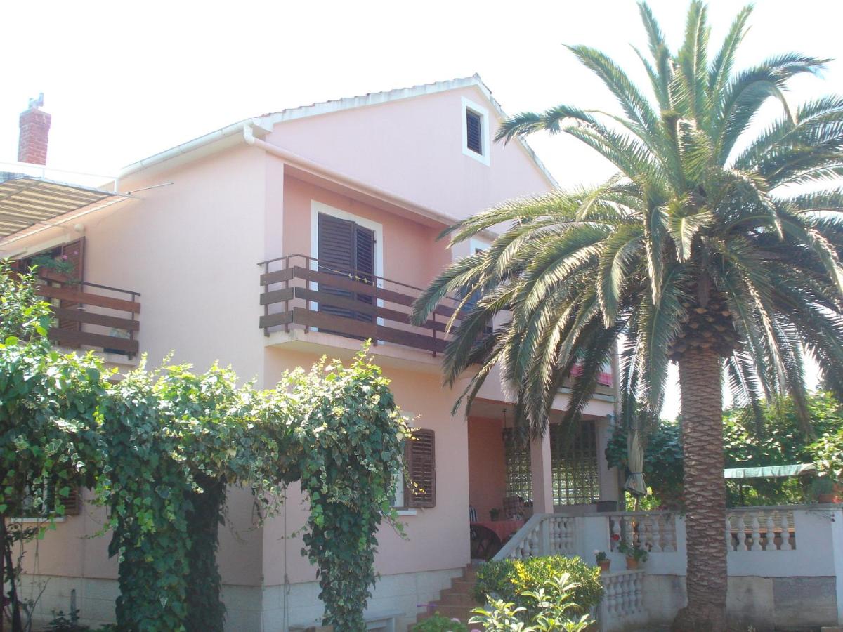 Apartments Vidakovic - Chambres d’hôtes Ugljan