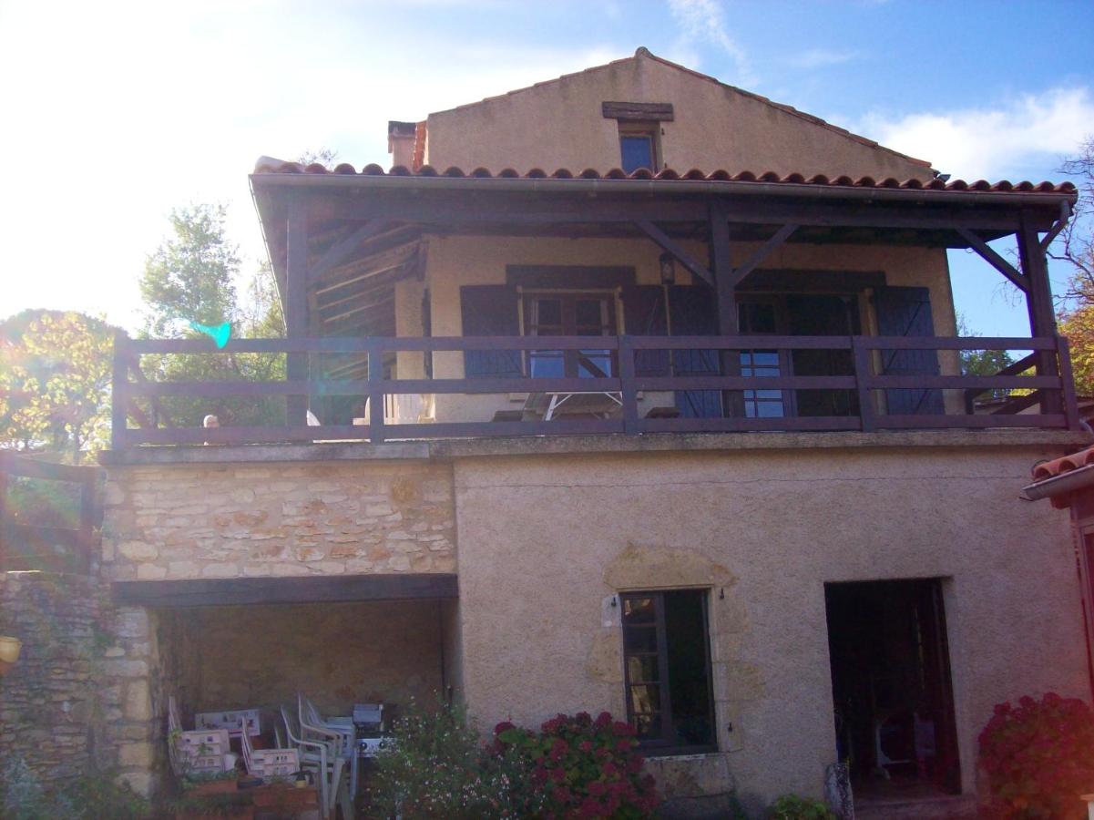 Charmante maison à Puy-l'Évêque avec jardin et balcon - Ferienwohnung
