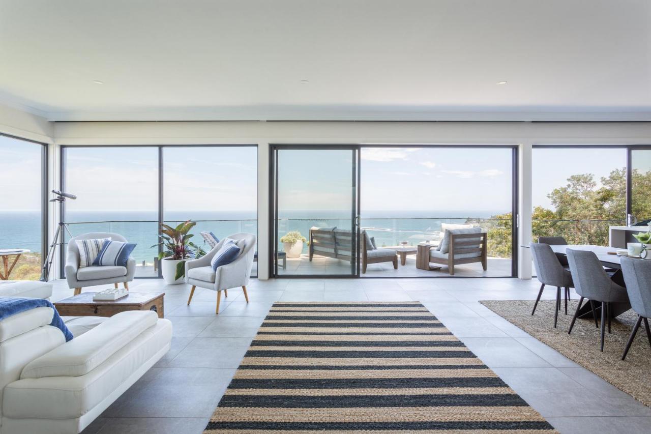 B&B Blackwall - Luxurious Designer Home With Sweeping Ocean Views - Bed and Breakfast Blackwall