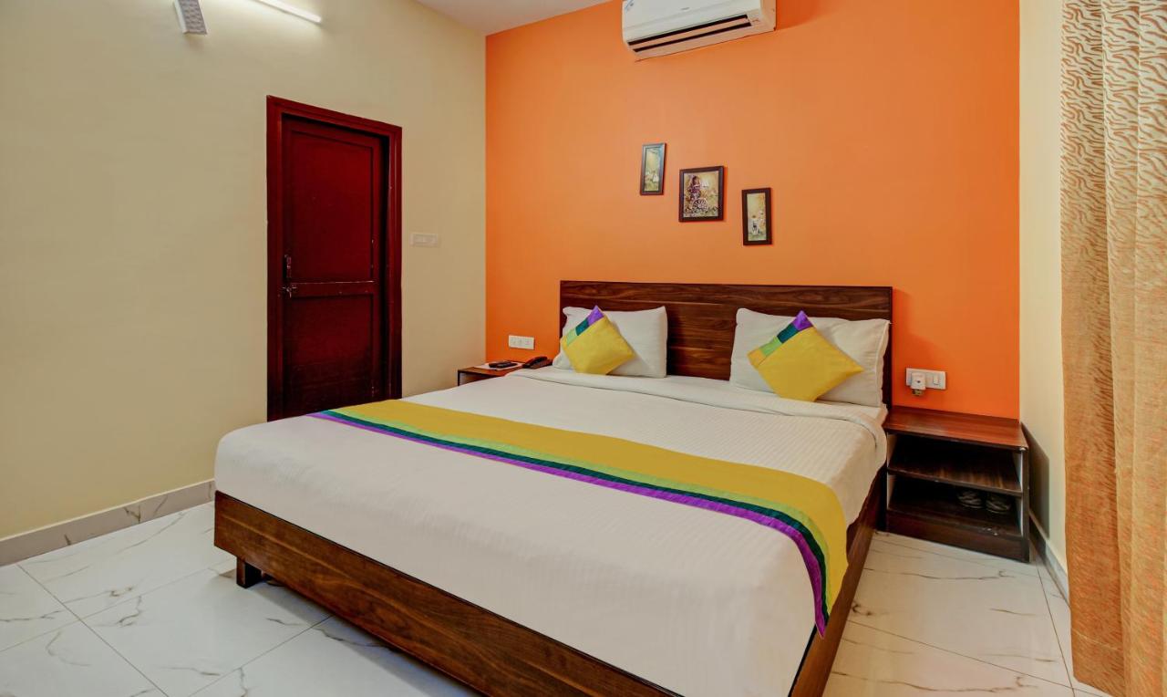 B&B Gorakhpur - Itsy By Treebo - Royal Monarch - Bed and Breakfast Gorakhpur