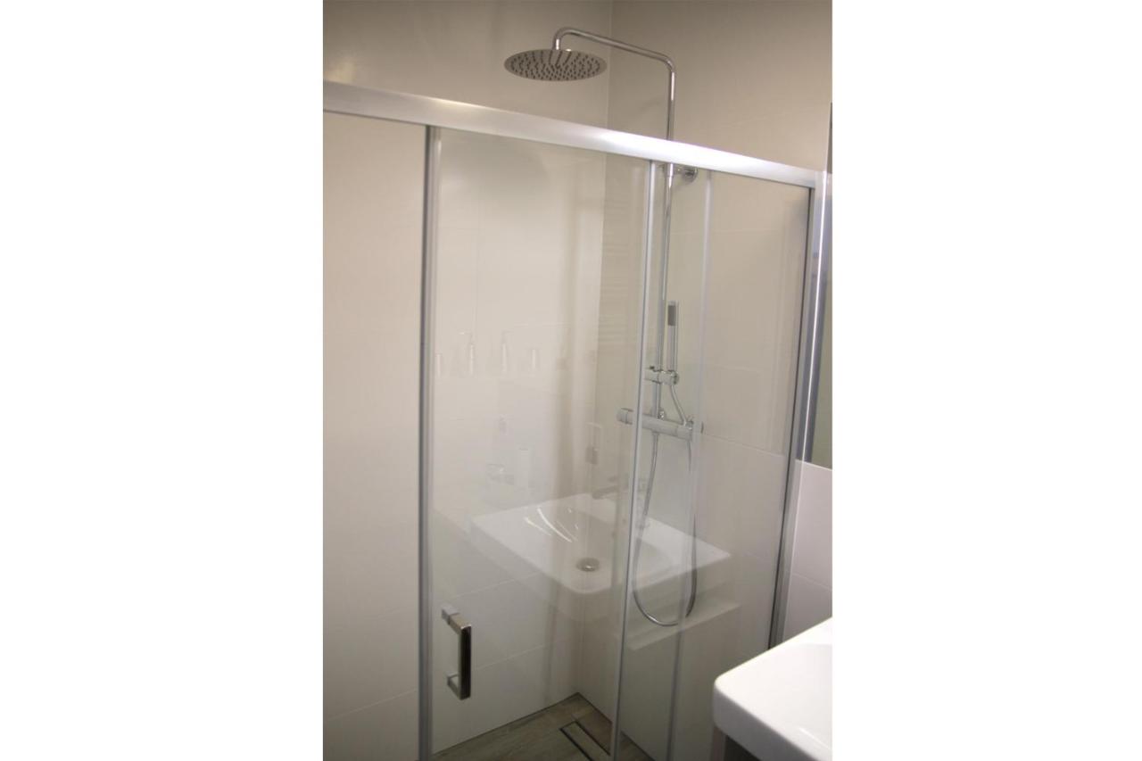 One-Bedroom Apartment 19/9