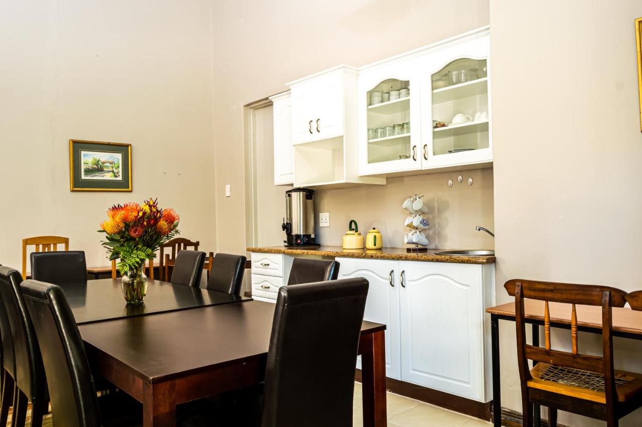 Habitación Familiar con vistas al jardín