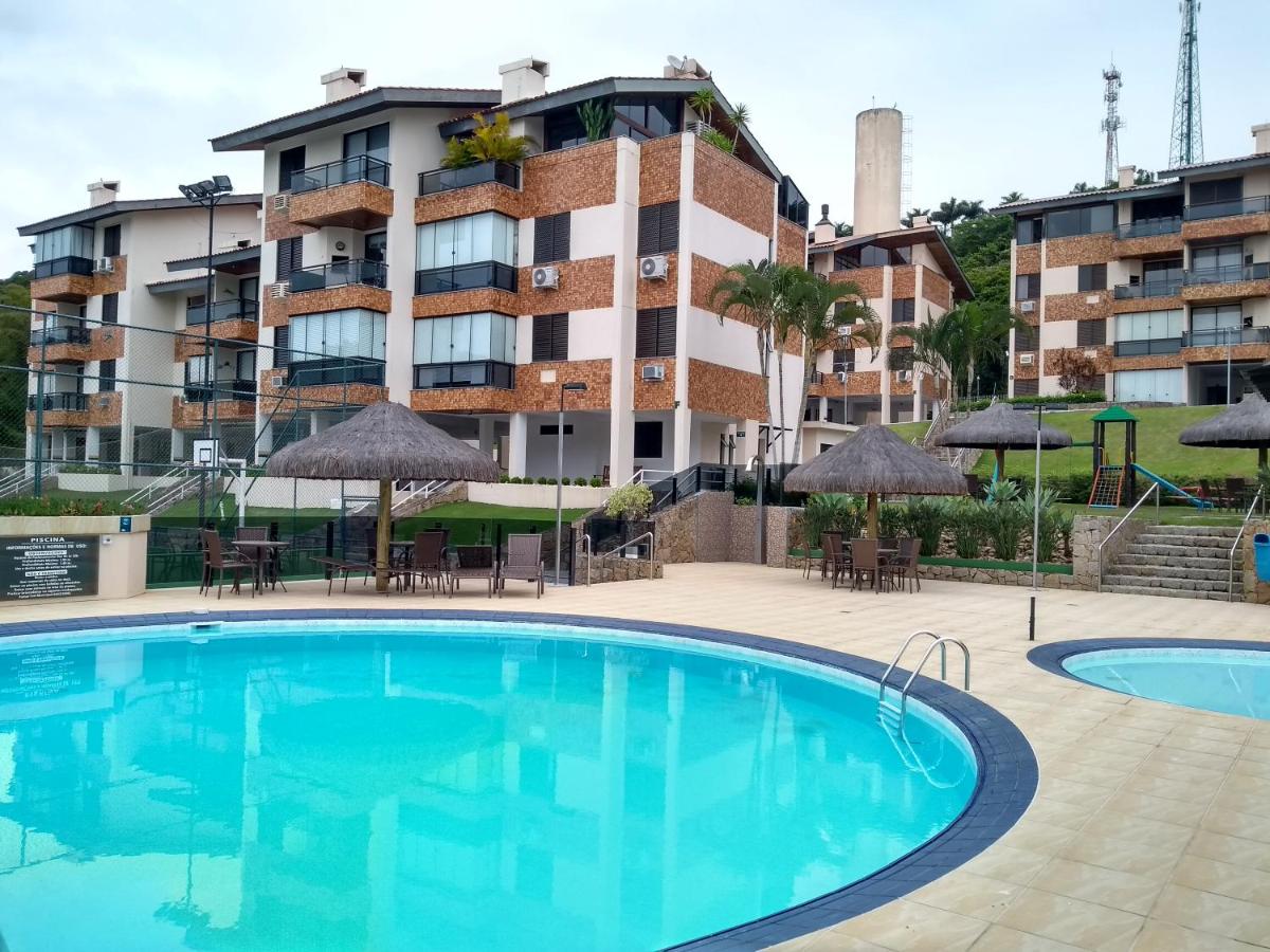 Segurança e conforto na Praia Brava a 100 do mar - Condomínio Curimã - B&B