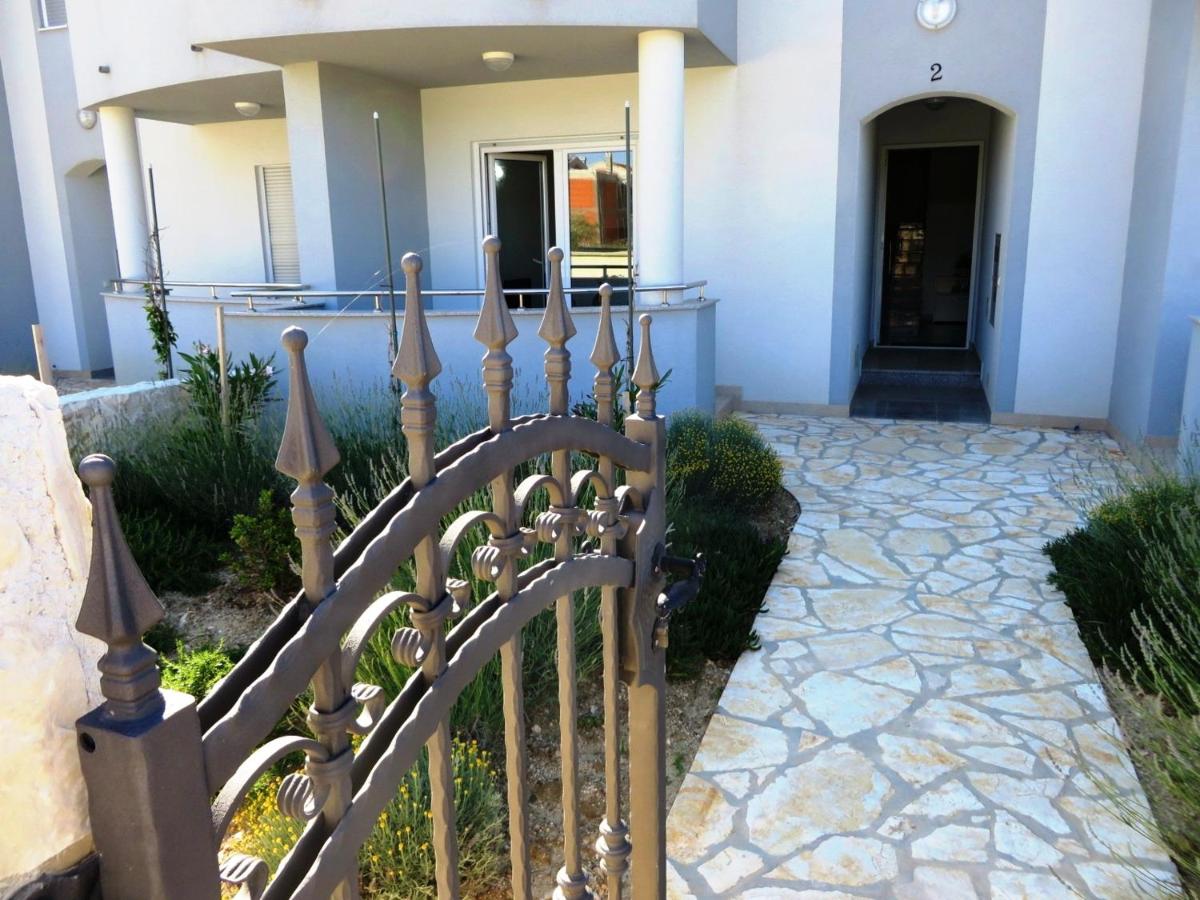 Modern Apartment in Vrsi, 45 m², spacious terrace - B&B Vrsi