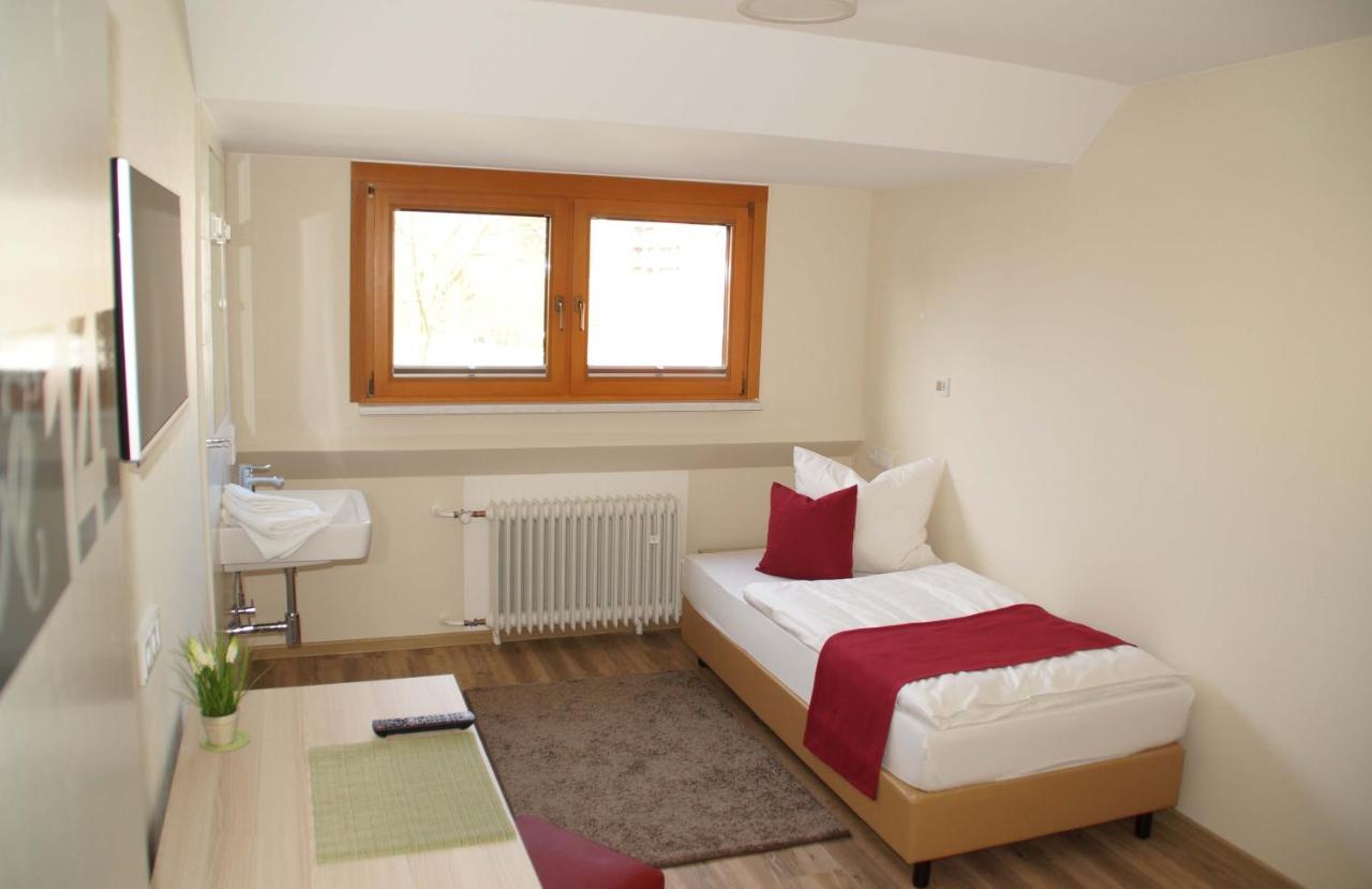Single Room with Shared Bathroom
