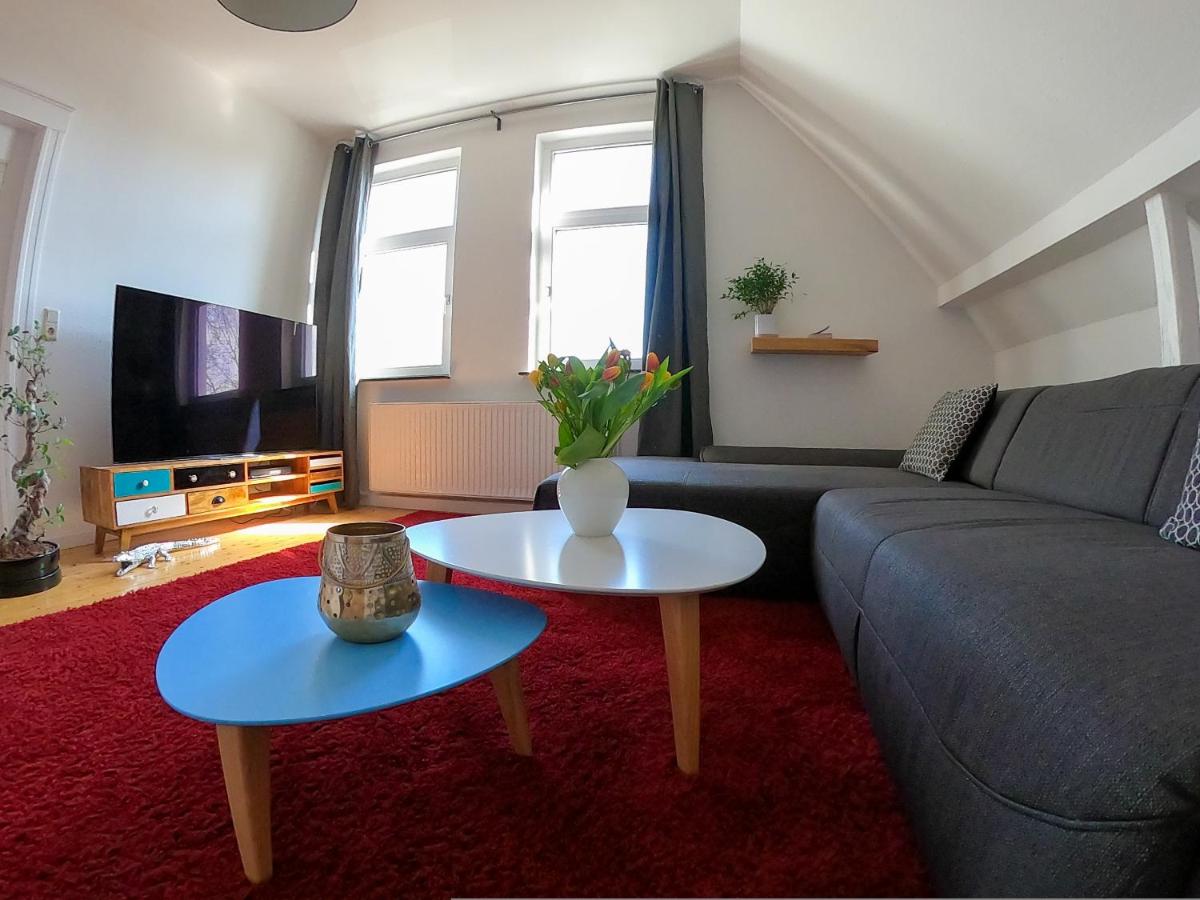 B&B Oldenbourg - Zentrale große Ferienwohnung -94qm- Oldenburg - Bettwäsche und Handtücher sind vorhanden - Bed and Breakfast Oldenbourg