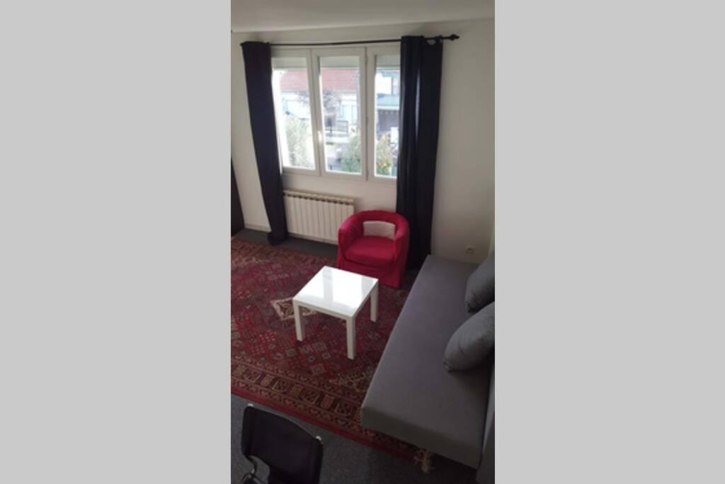 Duplex 1 station tramway aéroport Paris-Orly - Bed and Breakfast