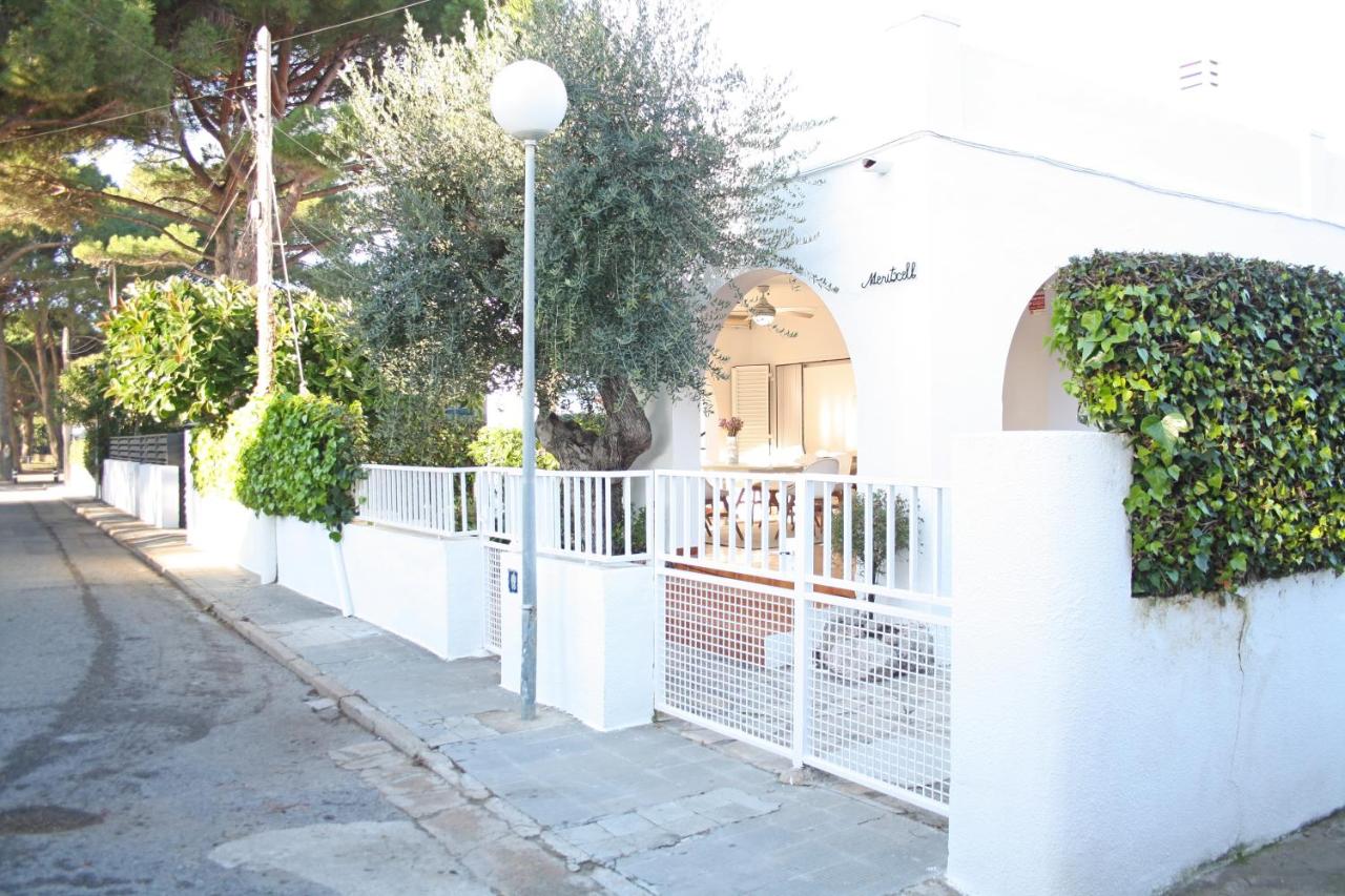Meritxell seafront villa - B&B Cambrils