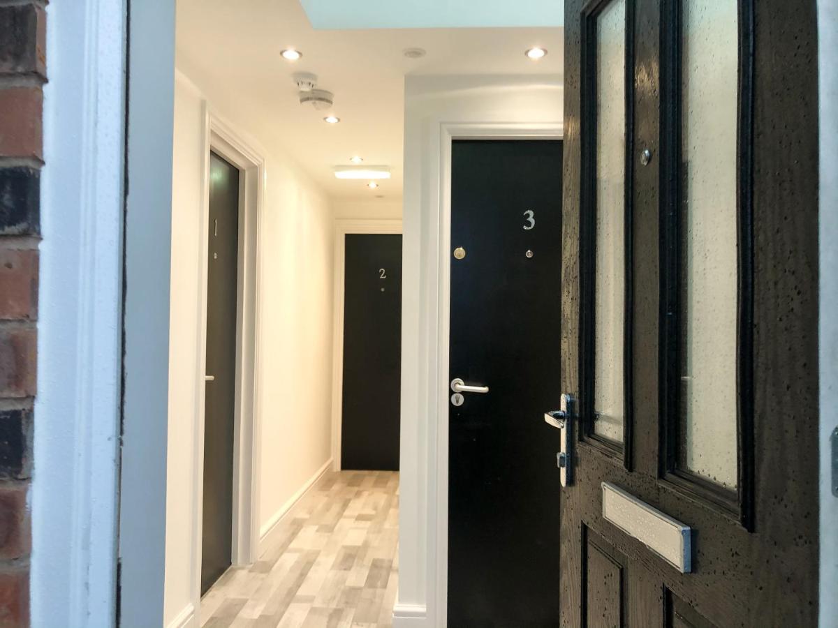 10min to City - FREE Parking - Private Studio - Contractor Friendly - Bed and Breakfast