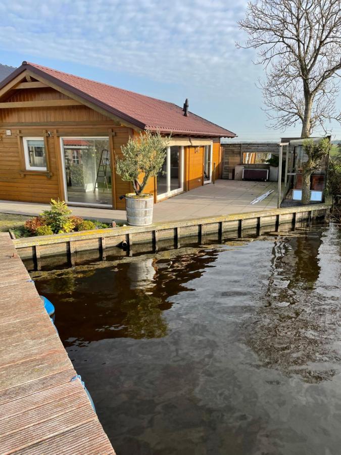 B&B Rijpwetering - Vakantie huis aan het water - Bed and Breakfast Rijpwetering