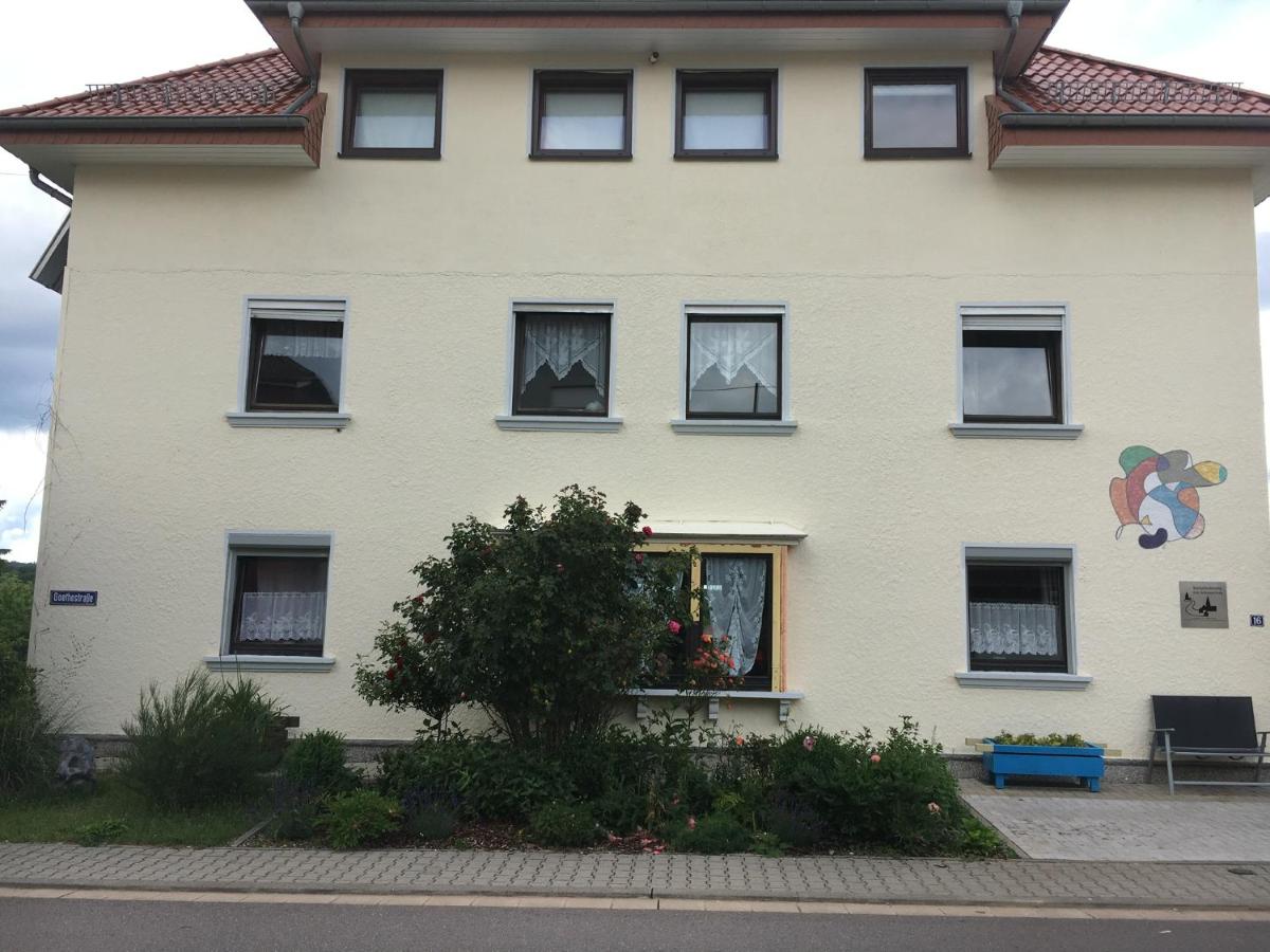 B&B Tholey - Ferienwohnung Am Schaumberg - Bed and Breakfast Tholey