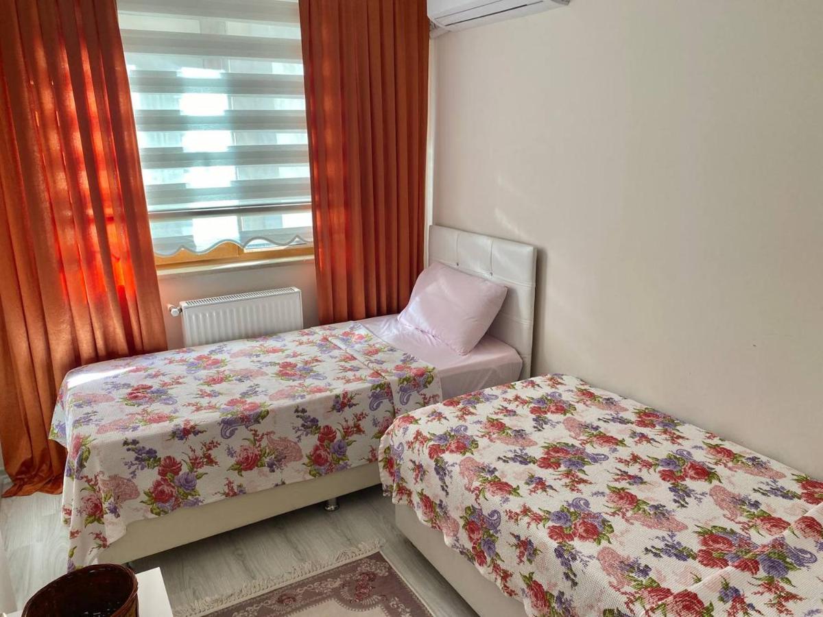Apartamento de 3 dormitorios con balcón y vistas al mar
