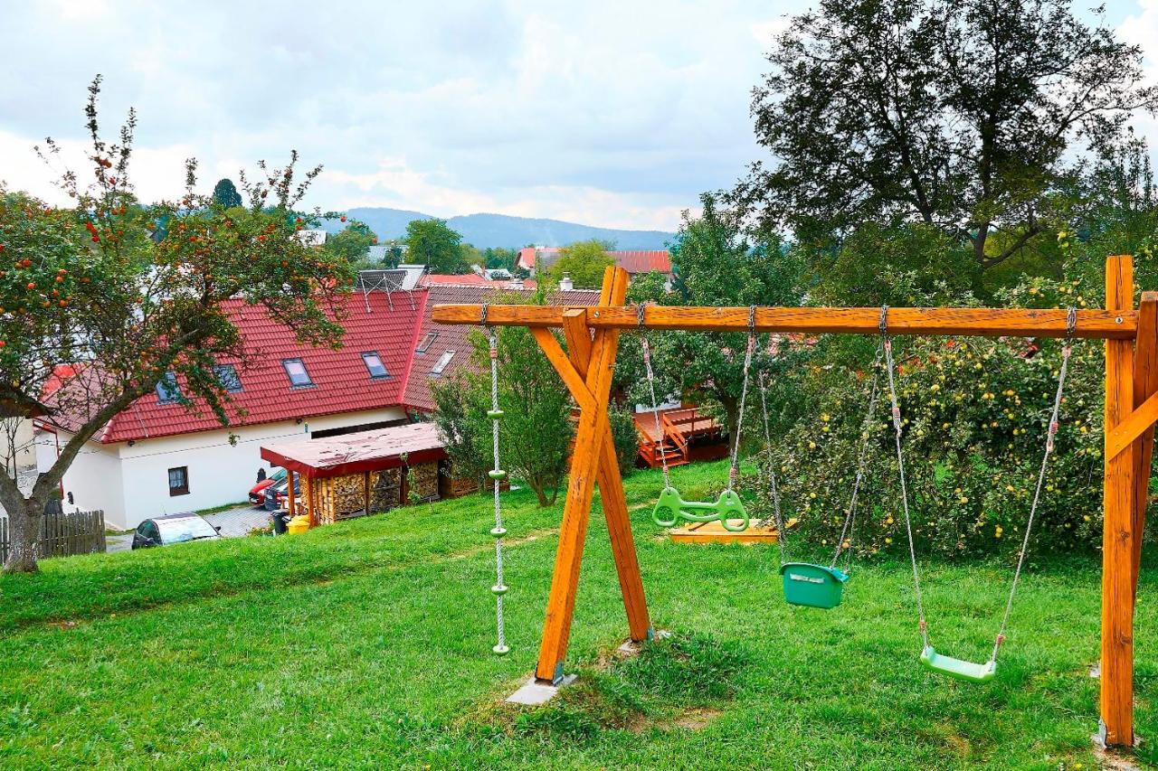 Apartments "U Zemänov na Šajbe" - B&B Strelníky