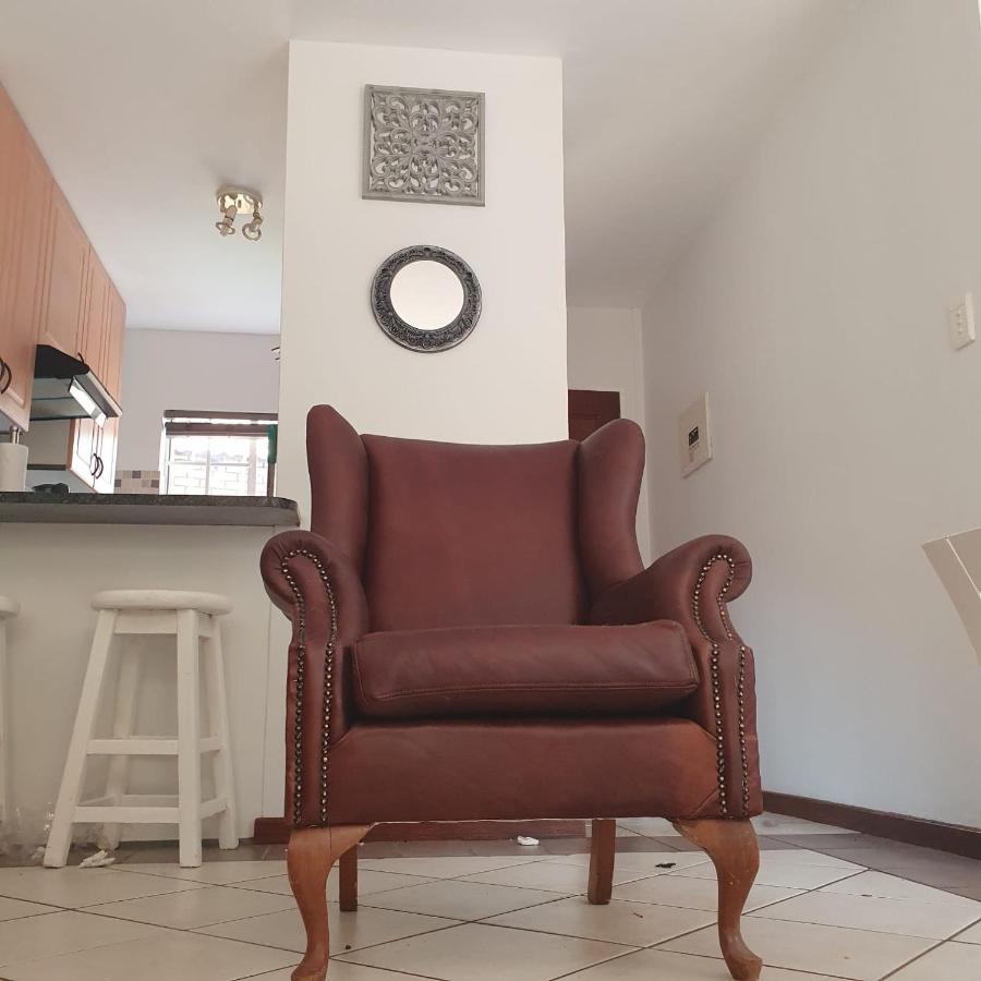 B&B Centurion - Silver Oaks in Centurion next to Gautrain station - Bed and Breakfast Centurion