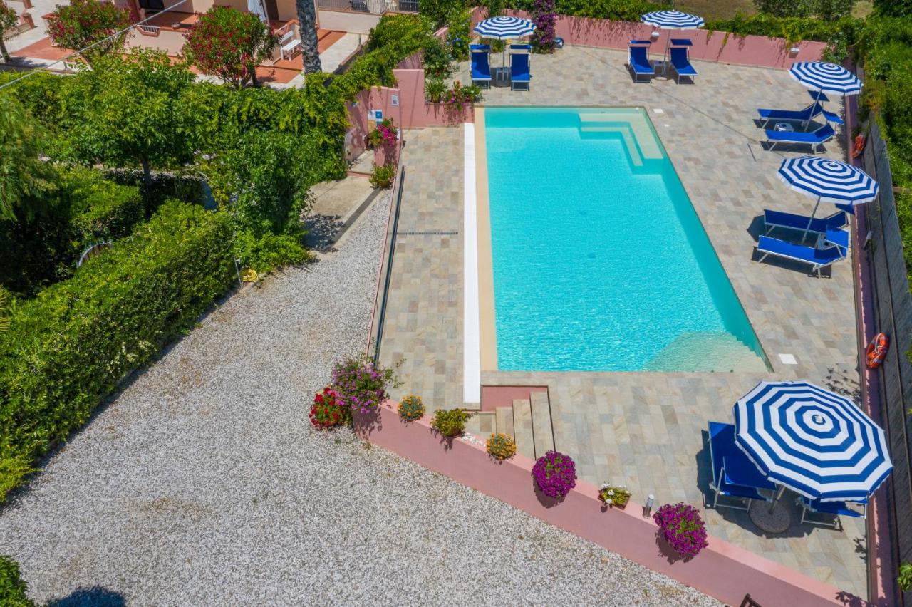 B&B Capoliveri - Elbaloves Appartaments Villa - Bed and Breakfast Capoliveri