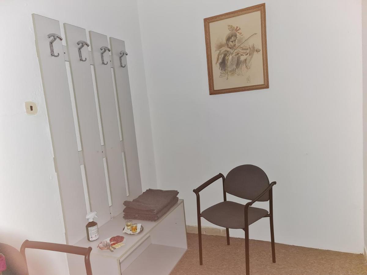 Standard Double Room with Shared Bathroom