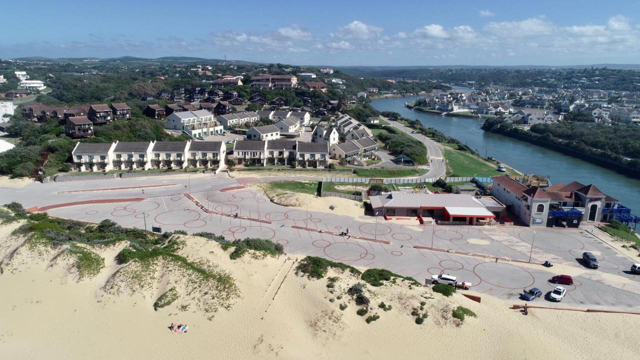 42 Settler Sands Beachfront Accommodation Sea and River View - B&B