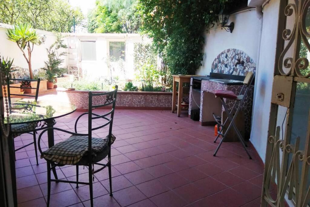 Un Giardino in Città - B&B Napoli