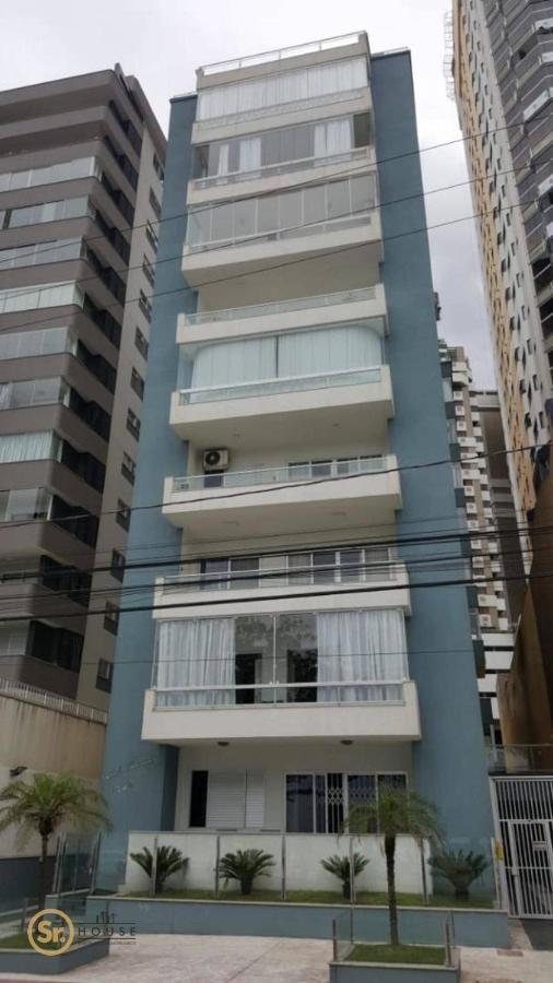 Apartamento Pé na Areia, Beira Mar, Balneário Camboriú - B&B