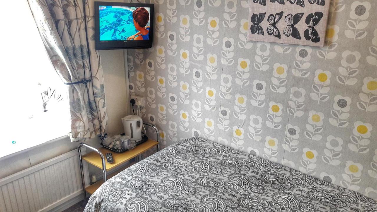 Single Room with Private Bathroom
