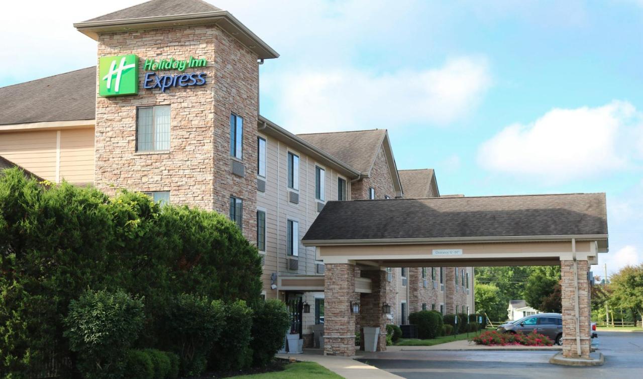 B&B Logan - Holiday Inn Express Hocking Hills-Logan, an IHG Hotel - Bed and Breakfast Logan