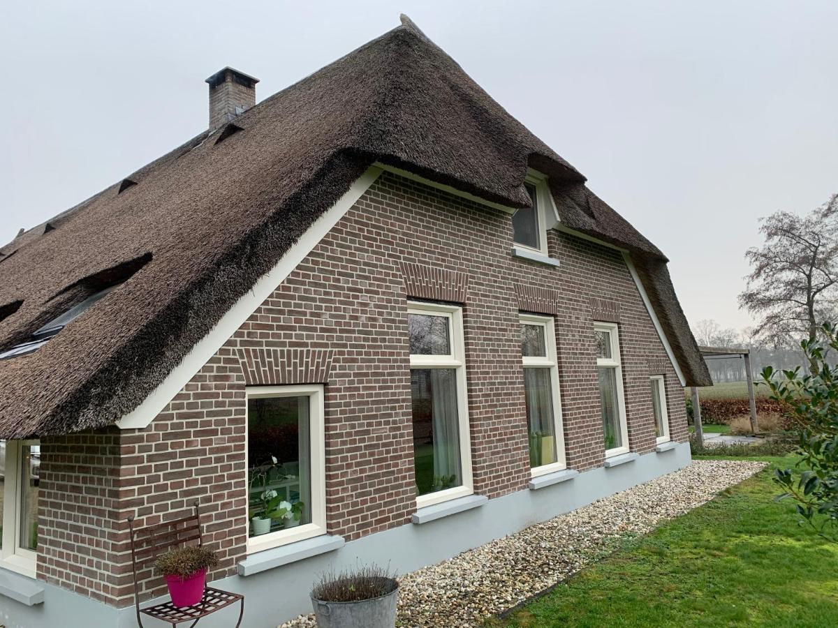 B&B Nieuwleusen - De Boerderij - Buitenplaats Ruitenveen, privé - Bed and Breakfast Nieuwleusen